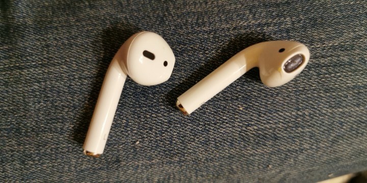 i500 TWS Earphone Best AirPods Clone 2020 Review