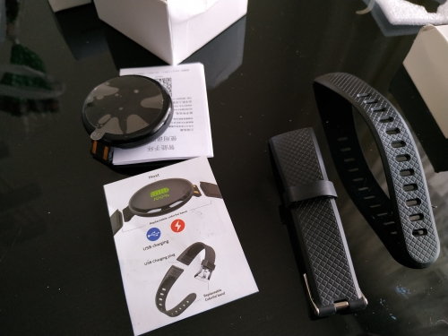 Bakeey D18 Cheaper SmartWatch Review