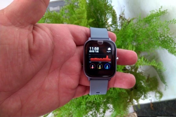 P8 smartwatch online review