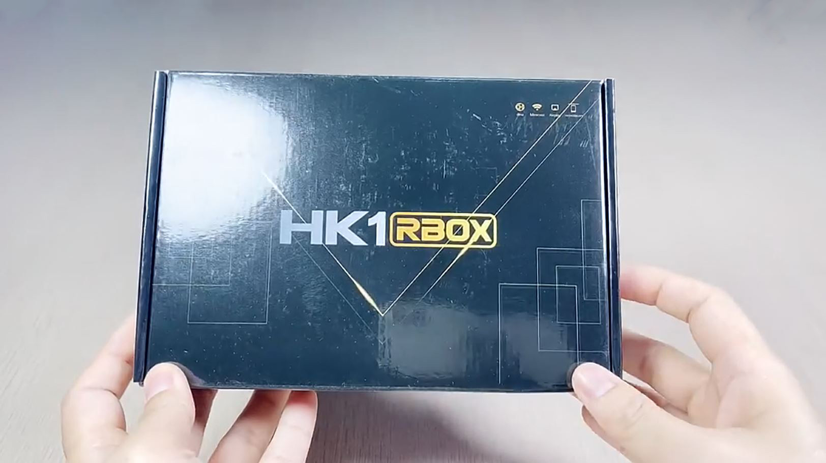 HK1 RBOX R2 TV BOX Review - New Upgrade With Android 11