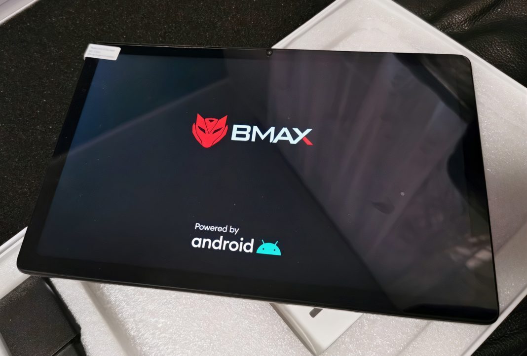 BMAX MaxPad I11 Review - New Budget Tablet Under $200 (14)