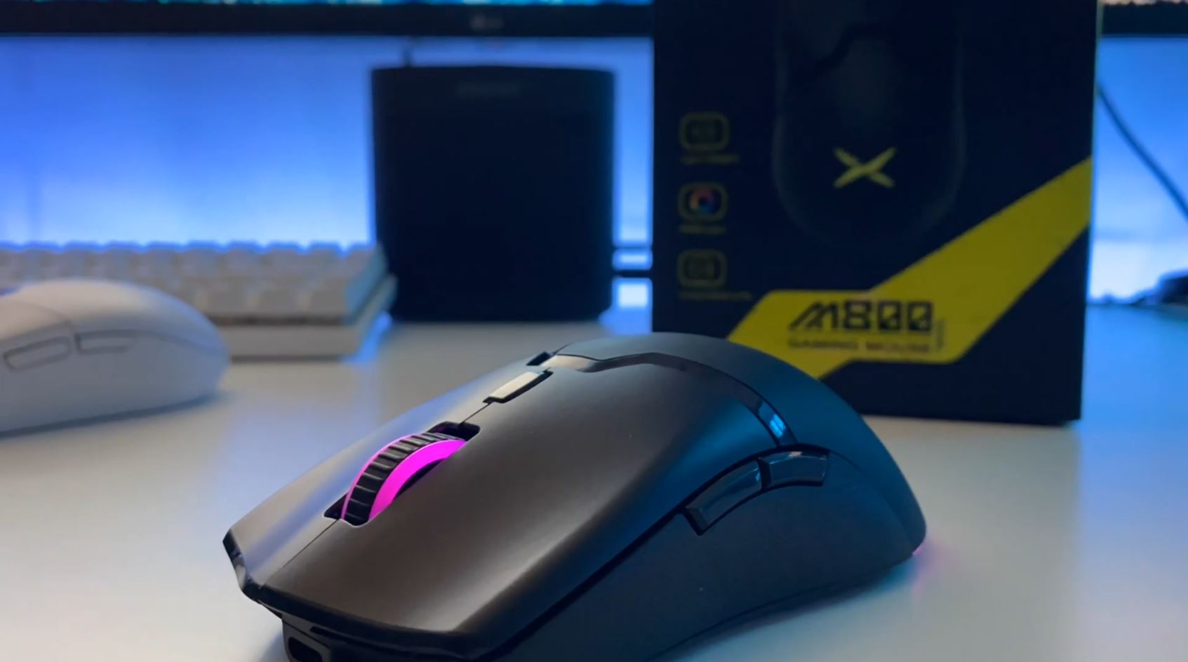 Delux M800 Wireless Gaming Mouse Review
