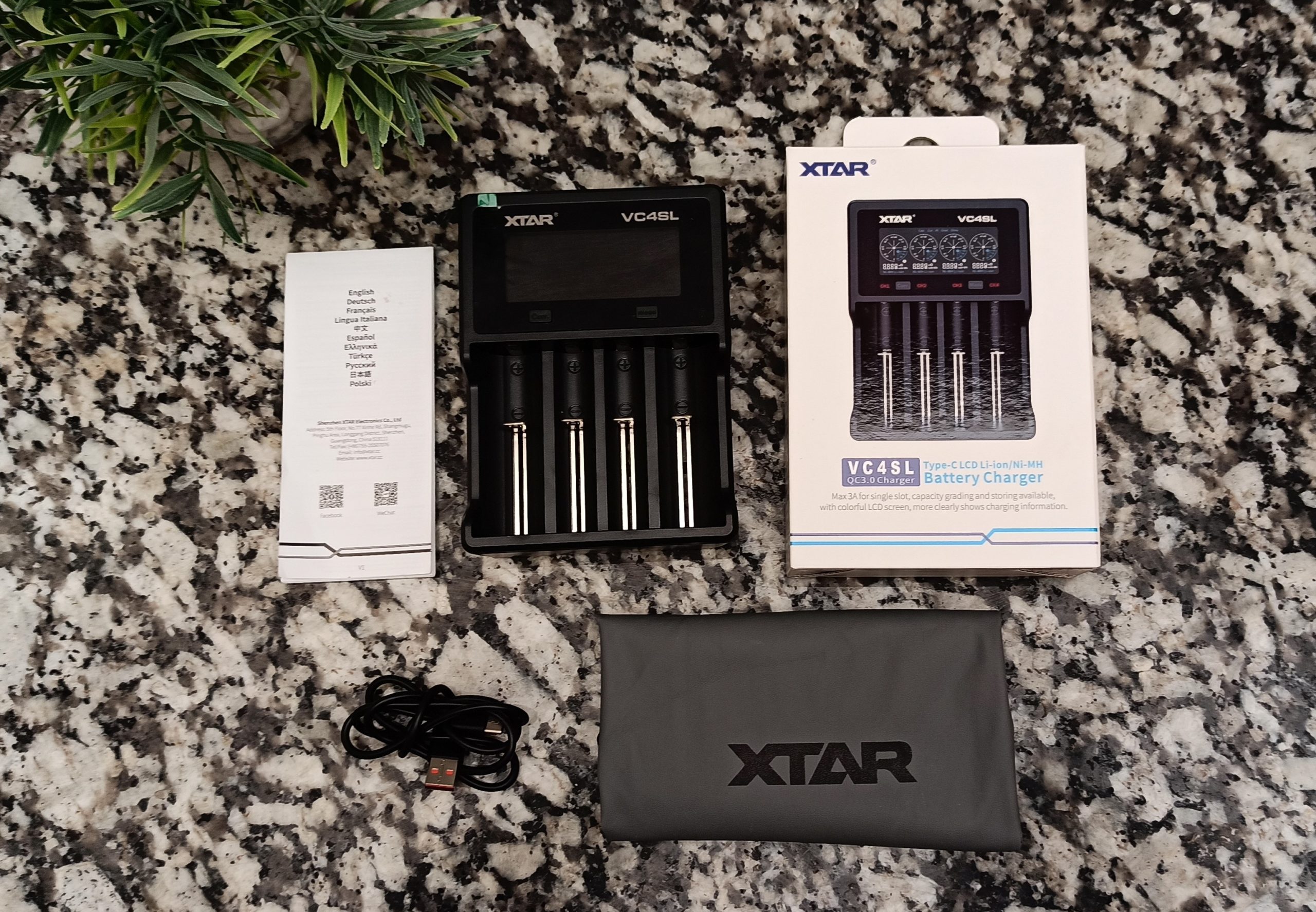 Xtar VC4SL Battery Charger Box