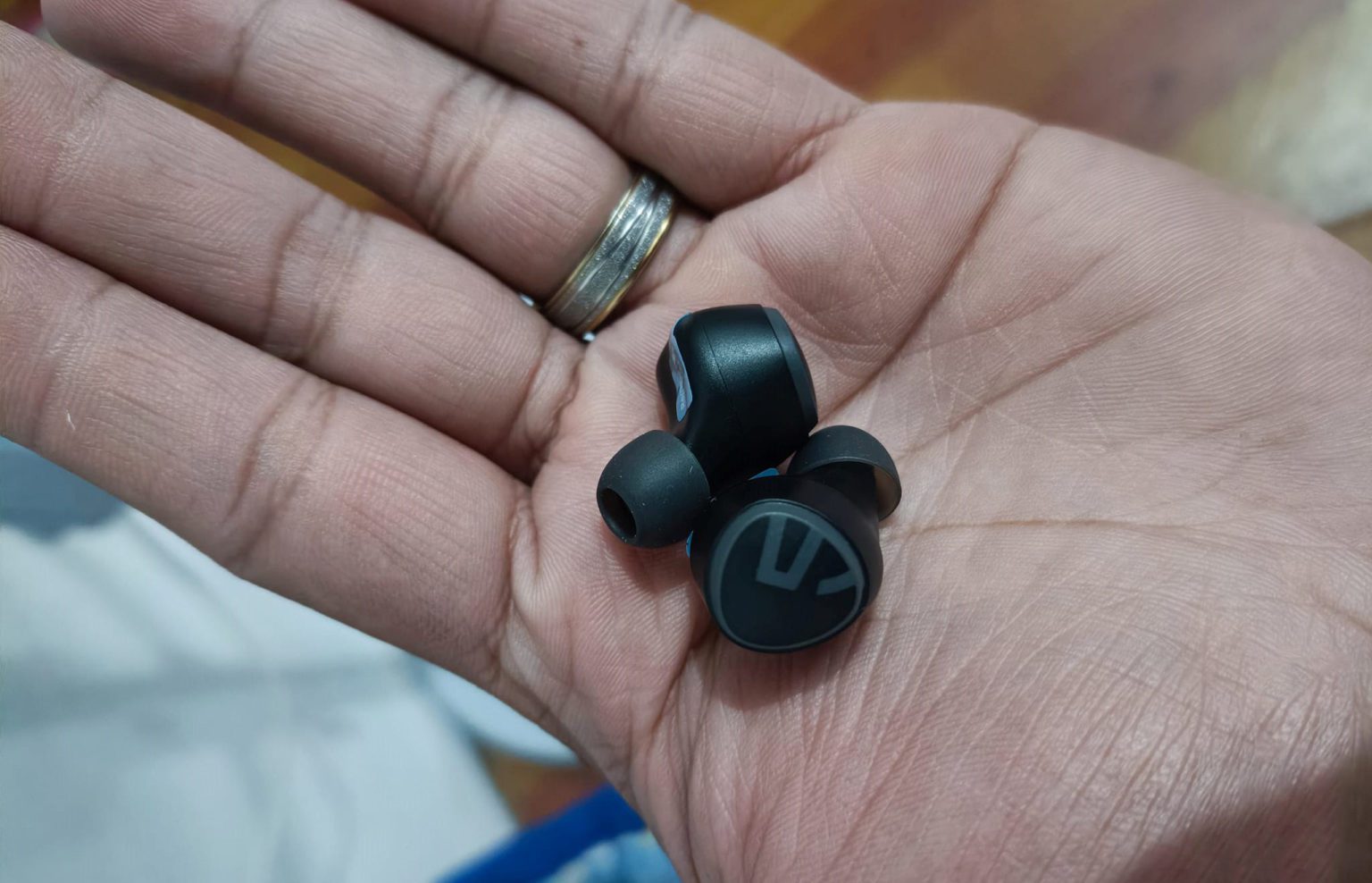 SoundPeats Mini Pro Review - Budget Earbuds With High-Quality Sound