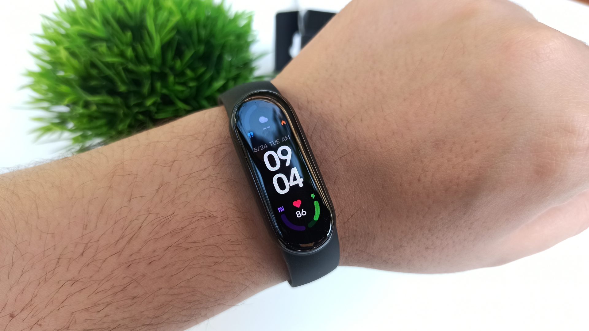 Mi Smart Band 6 Review - Display Screen