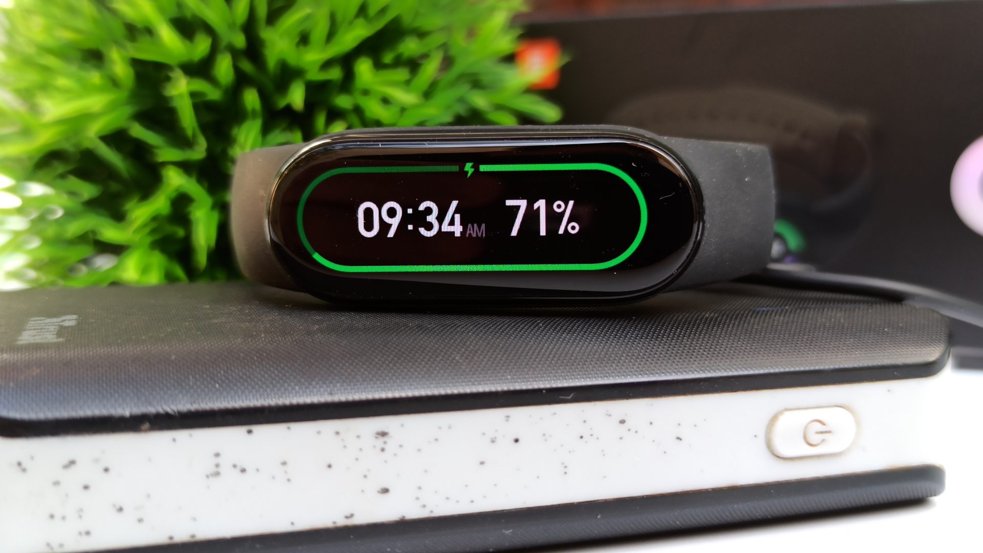 Mi Smart Band 6 Review - Usage And Battery Life