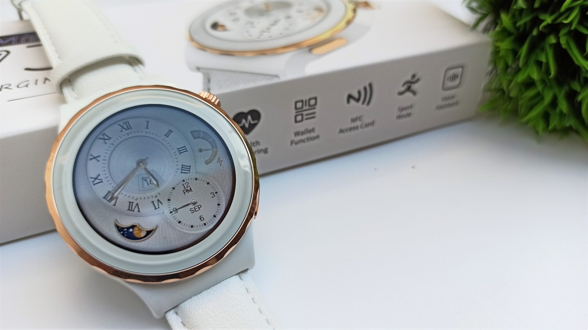 HW3 Mini Smartwatch Review