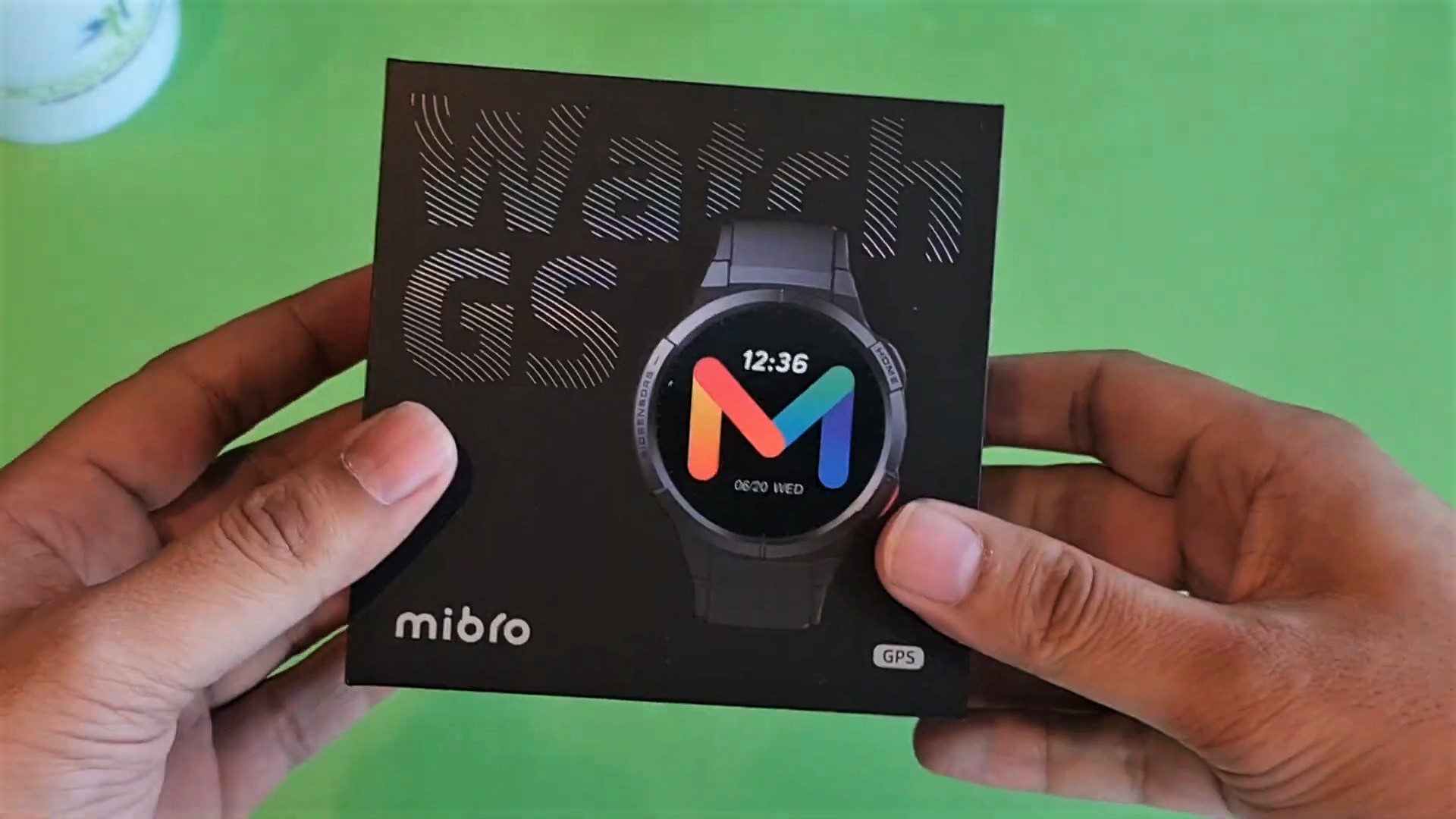 Mibro GS Review – New Smartwatch With AMOLED Display & GPS Chip